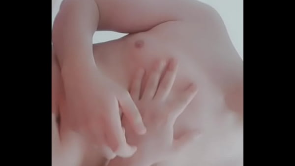 A white, soft, fluffy boy bottom in need a hug and i need to be used سالب ممحون محتاج حنان يعرض صدره