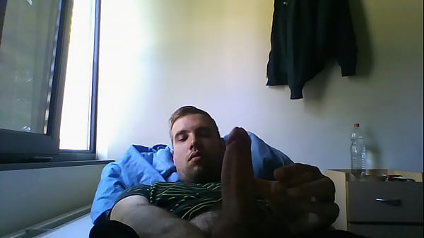 Guy jerking big dick