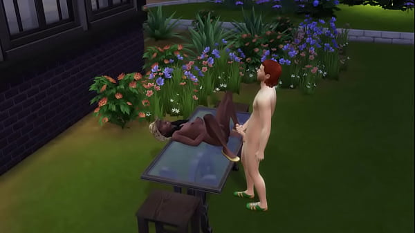 Темнокожая соседка пришла в гости к рыжему, но вместо соли у него был только член