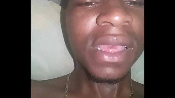 Negro dotado. De pene