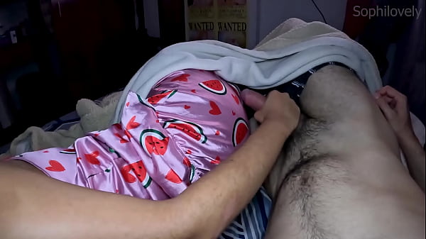 Brunette stepsister with a big ass, it sounds so good when I fuck her