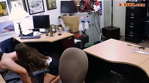 Big ass babe pawns her pussy and nailed  