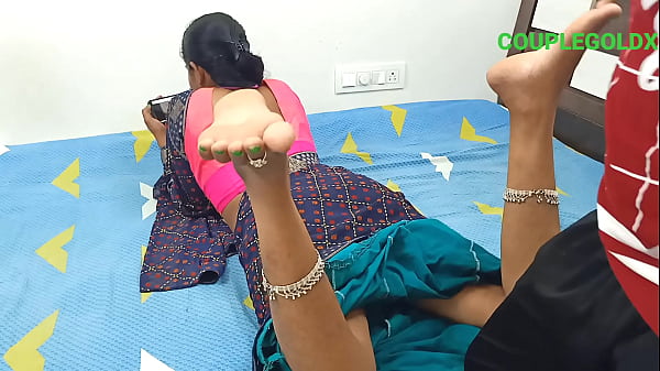 रोज रोज पीछे से डाला फिर भी कैसे दुख ती है