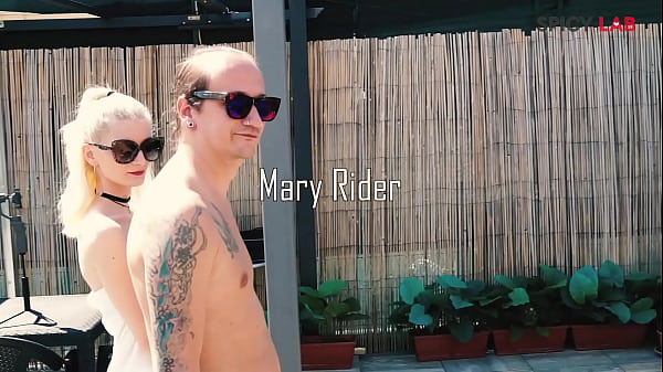 First time in a swinger club - public sex and swing blowjob