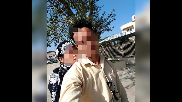 Sexy girl romance with me