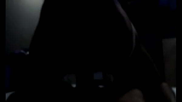 Sentando gostoso  na rola dura  grossa do mlk