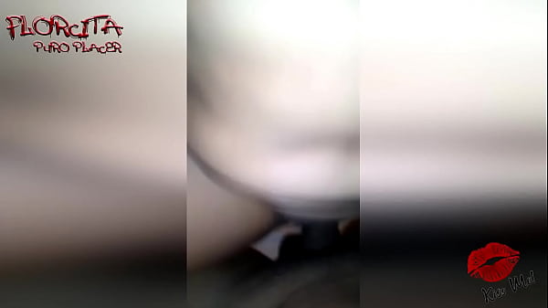 tragandose todo.la verga  mamando hasta las bolas  