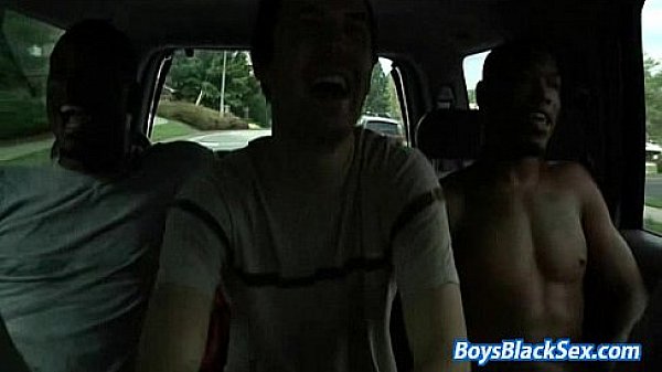 Black Muscled Dude Fuck Gay White Twing Deep 05