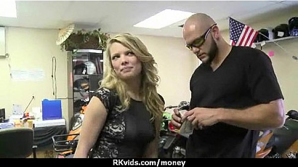 Amateur has sex for some quick cash 22