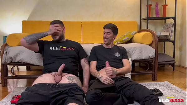 Compartiendo una polla con mi novia