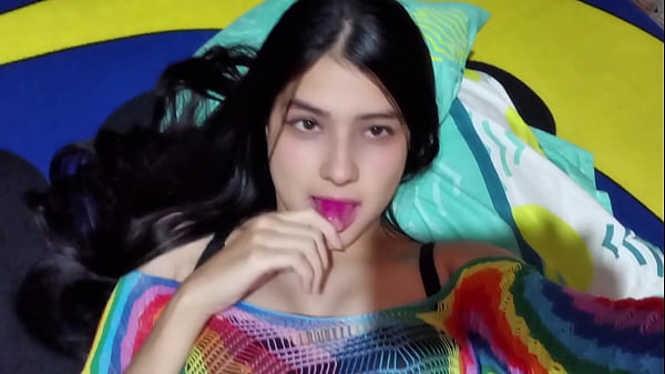 Hermanastra: No podemos tener sexo. &iexcl;Solo frotarnos! &iquest;De acuerdo?