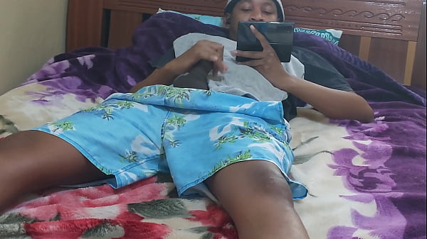 Варање курве брата ухваћеног одсекром на камери Мастурбација и оргазам  