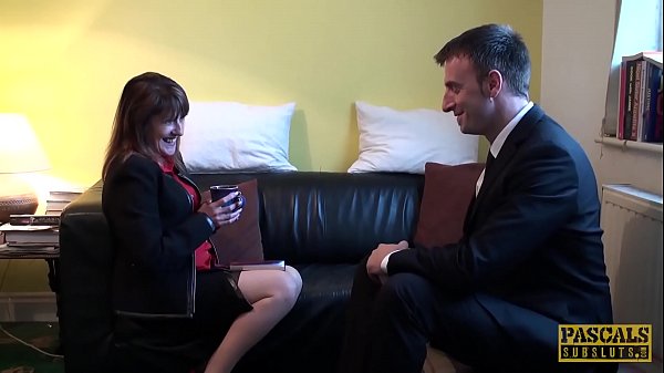 Mature subslut blows before maledom sex