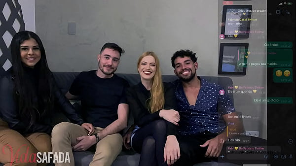 Encontro com casal bi safado, rolou muita putaria sem limites entre dois casais bi.
