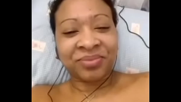 9699930F-CB32-4459-9C50-BB87B2672457.MOV 