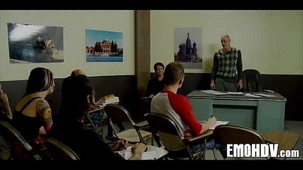 Emo whore gets fucked 086