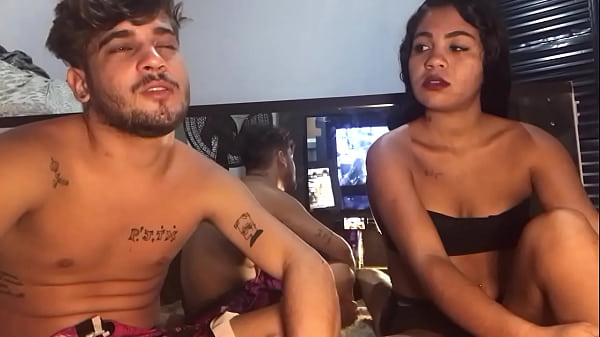 Flakonha adora morena gostosa  