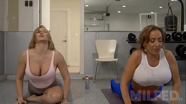 &iexcl;Las MILF en el GIMNASIO est&aacute;n CALIENTES! &mdash; Milfed