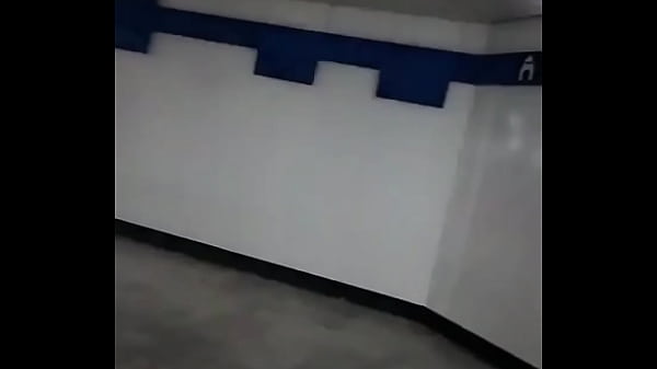 Jaja imag&iacute;nate vivir en Suiza y. .. tener un buen sistema de transporte p&uacute;blico  mejor ponte los aud&iacute;fonos mi reyn ...  