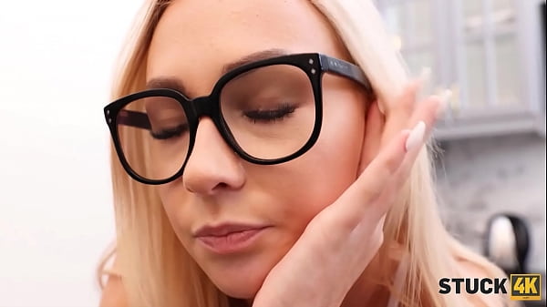 STUCK4K. Stud took advantage of the situation and got off with a girl  