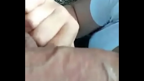 La putita de mi noviecita peteando.