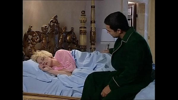 Sweet s. blonde has a hot awakening in her bed