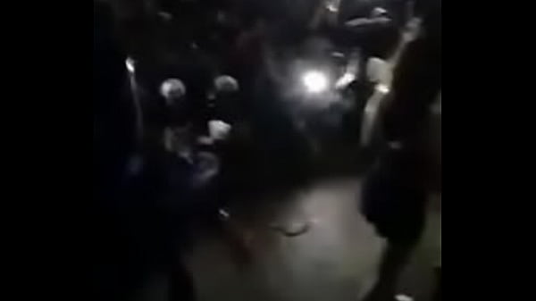 SAFADA DAN&Ccedil;ANDO FUNK E MOSTRANDO A CALCINHA 