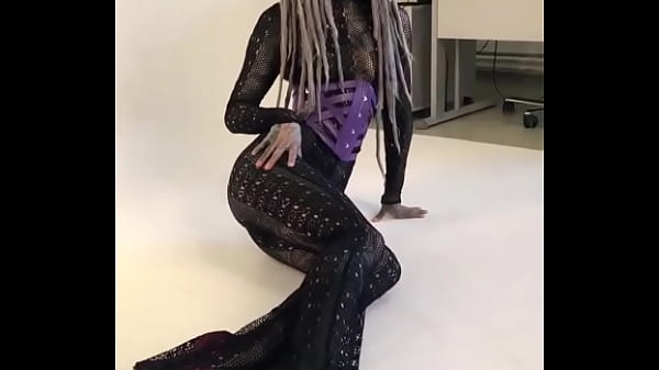 Check out this behind-the-scenes glimpse of my tattoo photoshoot!  What do you think? Let me know in the comments! ... 