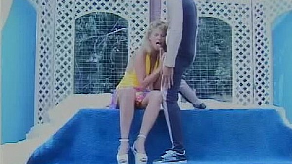 Metro - Just Blonde Sex 01 - scene 7 - extract 1 