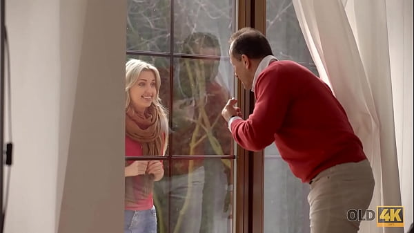 OLD4K. Skillful old guy penetrates cute stranger with his thick dick