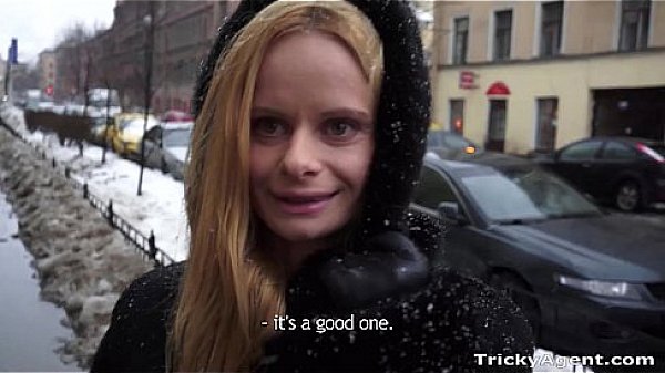 Tricky Agent - This long-legged blonde is a sure catch  