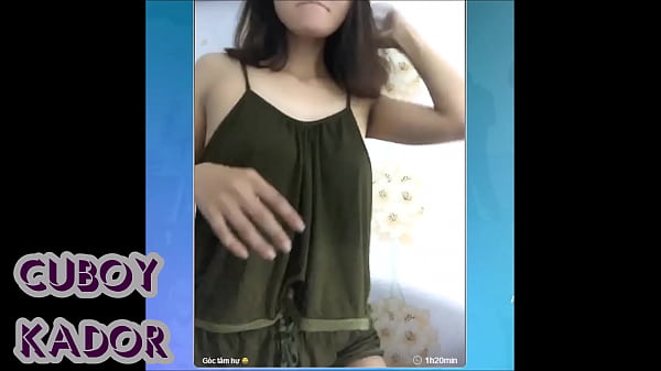 lộ n&uacute;m tr&ecirc;n bigo live