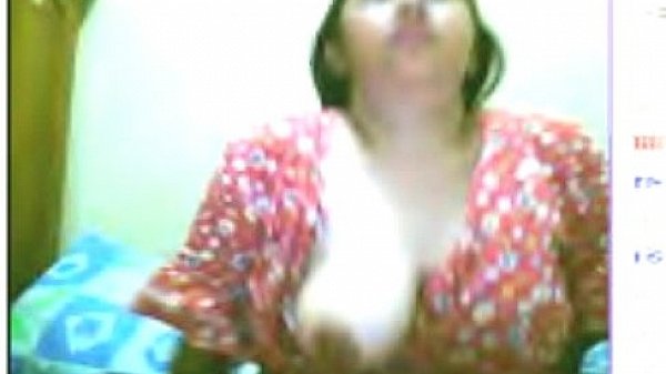 tante risna sex cam 01