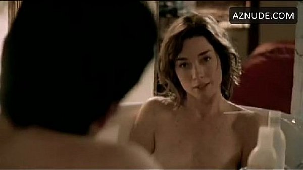 Julianne Nicholson compil nu