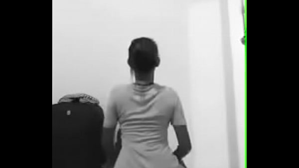 Gata safada rebolando gostoso[1]