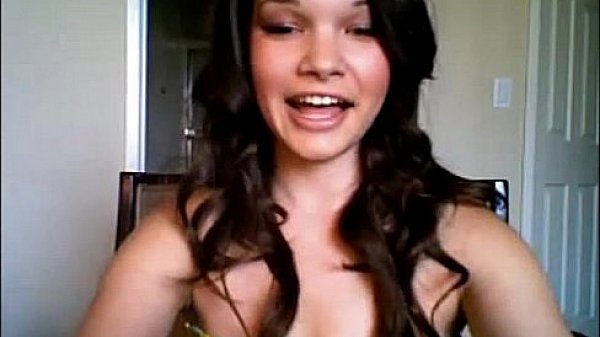 beautiful amateur girl masturbate pussy