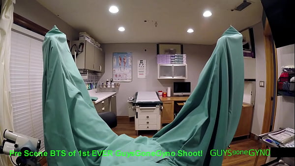 Cum Extraction #1: Non Binary PervDoctors Doctor Tampa For Strange Sexual Experiments On The Doctors Cum As He's At The Mercy Of Their Gloves Hands @GuysGoneGyno