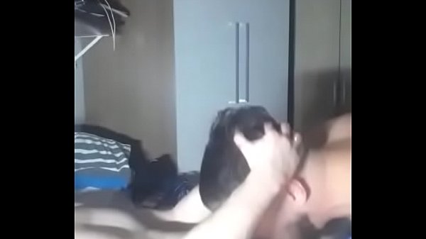 PUTO  NO BOQUETE E FALANDO PRA SER COMIDO  