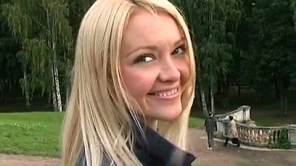 Young stud pokes girls hungry wet pussy