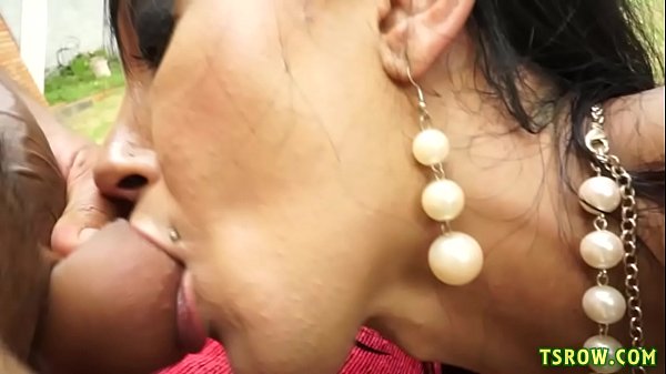 Latina Tranny Thais Tavares Bareback