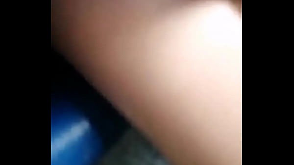 Soy un pervertida en la calle que rico es mamarlo y dejarme tocar en espacio p&uacute;blico