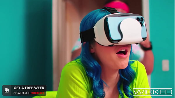 Jewelz Blu Realistc VR Fucks Jay Romero  