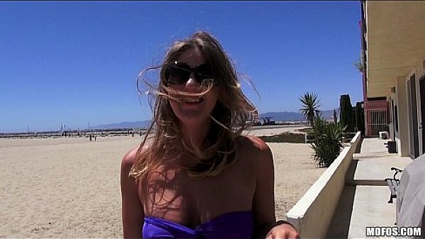 Shy beach babe fucks her ex