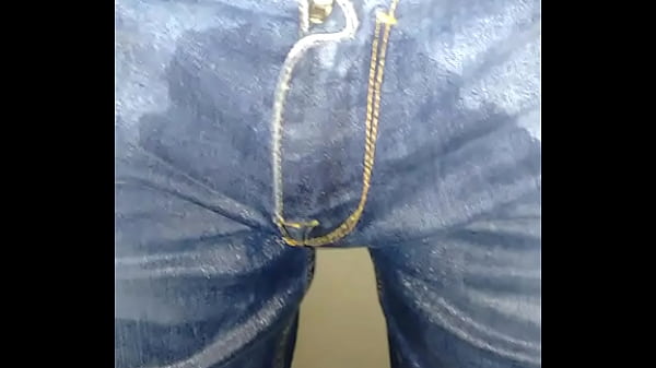 Wetting my pants and i enjoy it