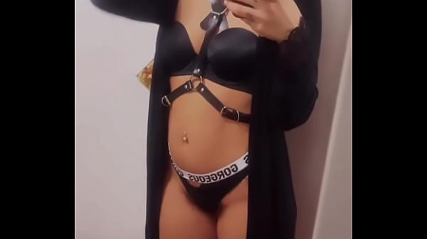 Bon week end mes petits chats Je vous pr&eacute;pare plein de belles choses ...