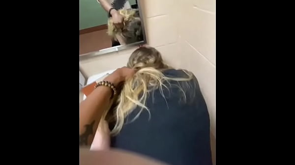 Fucking on our trip leads to throatpie