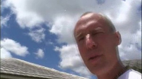 elle cee xtra manmeat