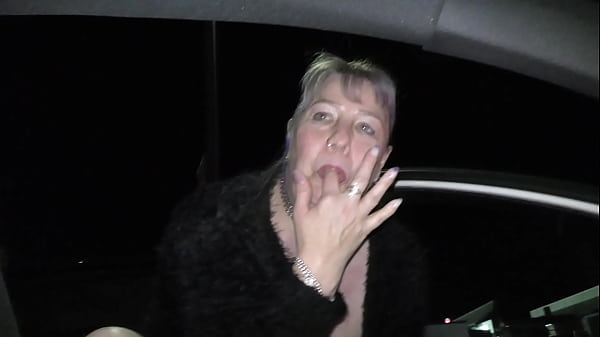 NZ trashy bitch performs publicly at KFC and then pees against the wall at the petrol station  