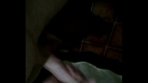 Novinho gozando gostoso 