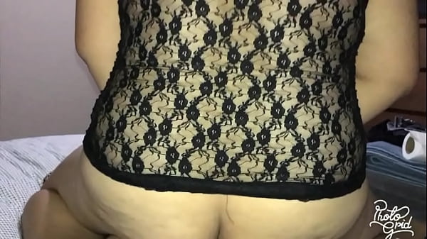 mi esposa se masturba con mi verga adentro